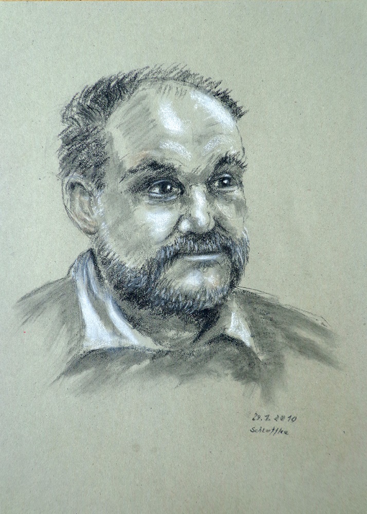 Porträt eines älteren Manns mit Vollbart, gezeichnet mit Kohlestift im Jahr 2010, Höhungen mit weißem Stift